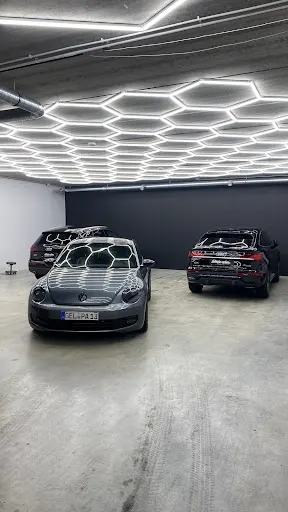 Ultimate Carbon Detailing - folie ochronne PPF, powłoki ceramiczne, zmiana koloru